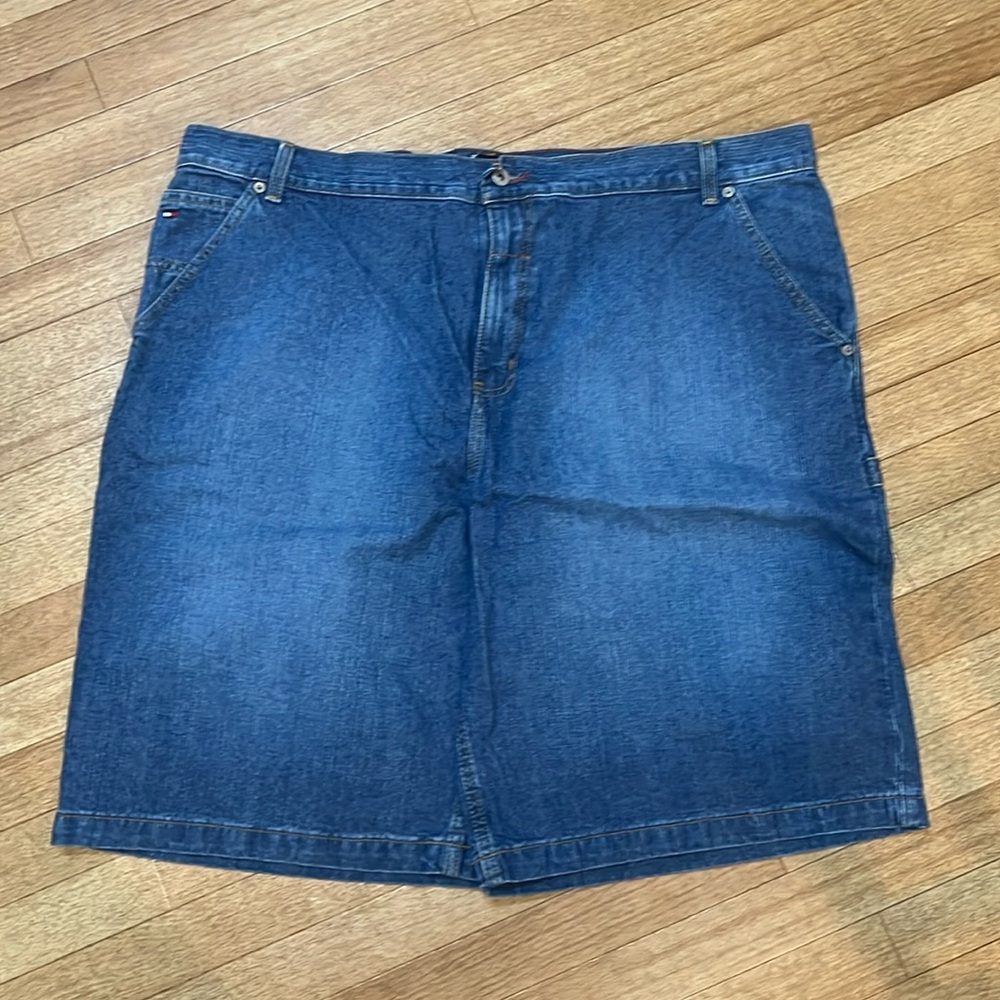 Men’s new Tommy Hilfiger denim shorts size 44